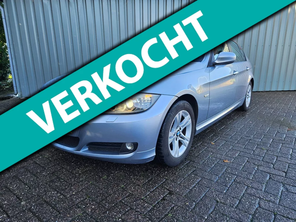 BMW 3-serie 316i Business Line Lees Text
