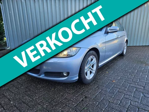 BMW 3-serie 316i Business Line Lees Text