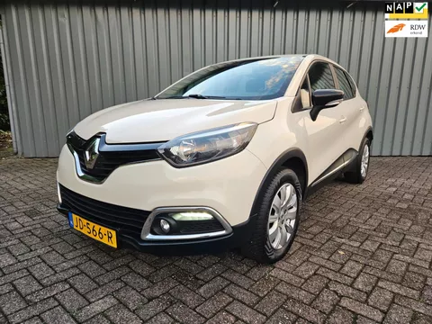 Renault Captur 0.9 TCe Expression Navi Lmv Led