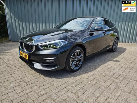 BMW 1-serie 118i Business Sport Edition Automaat Navi Led lmv