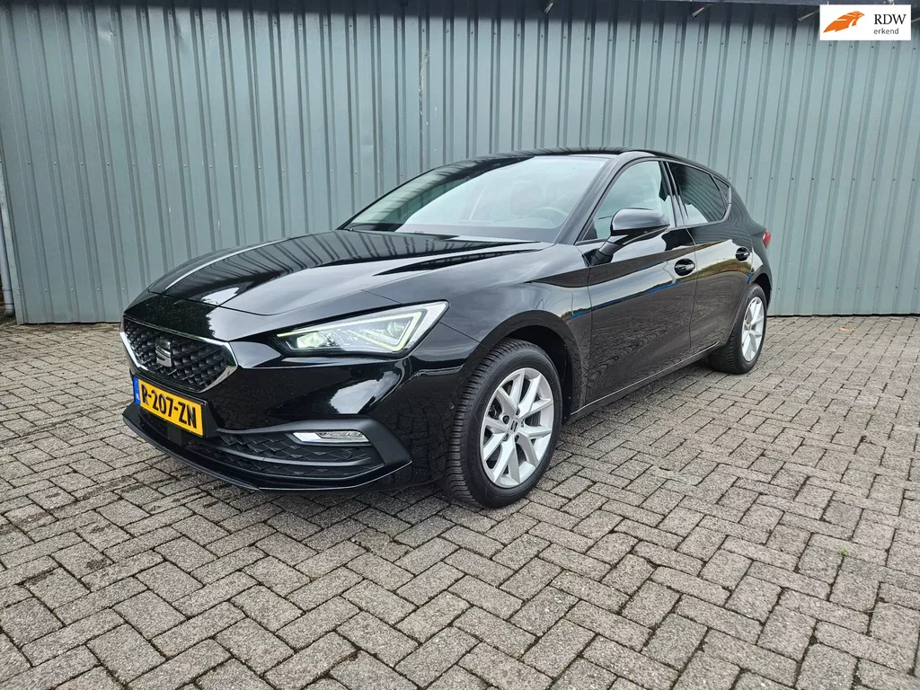 Seat Leon 5 Deurs 1.5 TSI Style Business Intense Camera Stoel/Stuurverwarming Navi