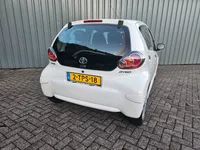 Toyota Aygo 1.0 VVT-i Now 5 deurs Airco Elec pakket Foto